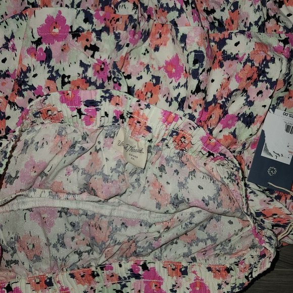 3 For $22 NWT Universal Thread size L Ruffle Tiered Floral Skirt Summer Short - Picture 4 of 4